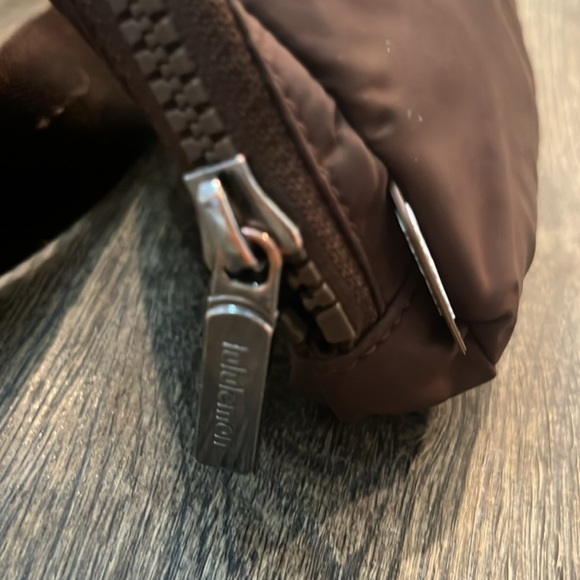 Lululemon crossbody bag - Picture 3 of 5